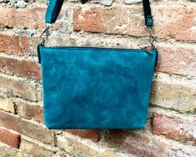 BLUE suede leather bag. Cross body / shoulder bag in GENUINE leather. Small leather bag with adjustable strap   zipper. Blue suede purs