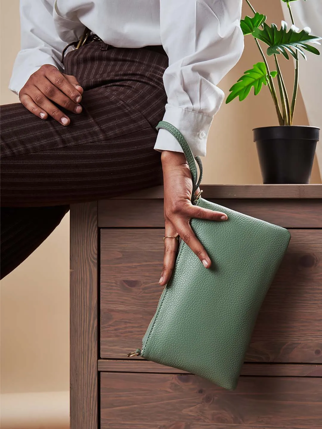 Eleganza Duo-Size Leather Purse