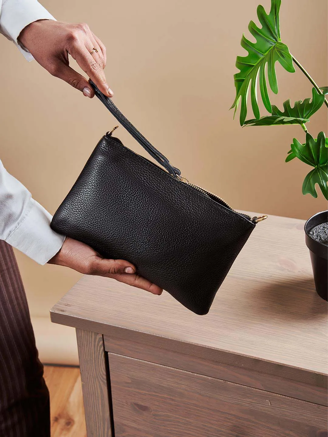 Eleganza Duo-Size Leather Purse