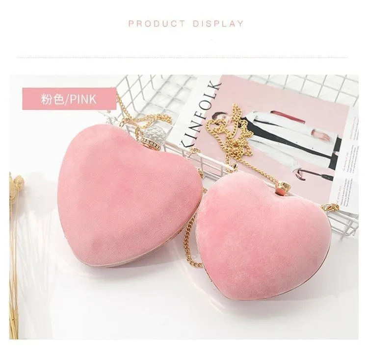 Heart-Shaped Diamonds Crystal Clutch
