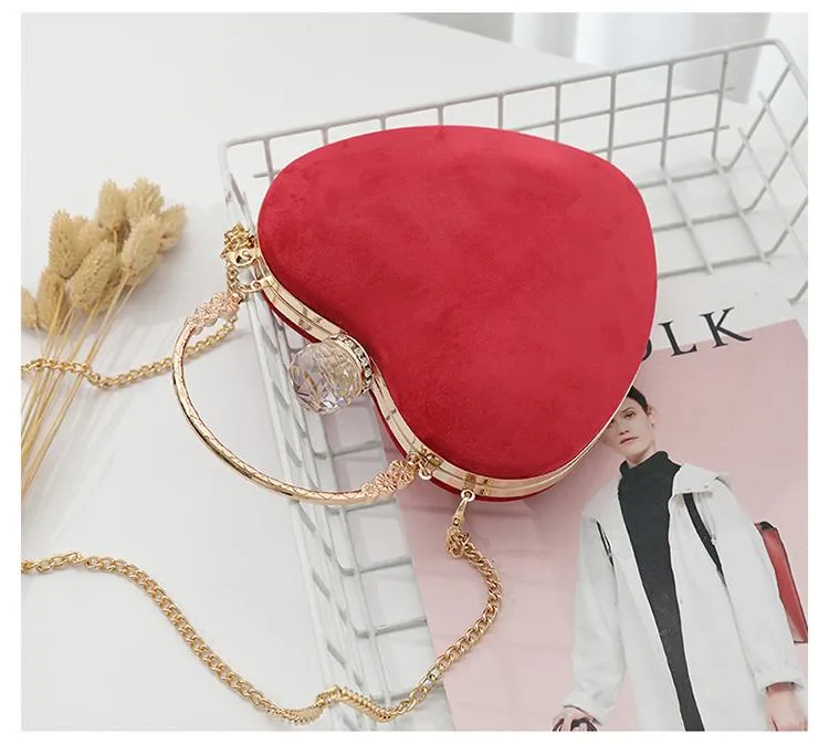 Heart-Shaped Diamonds Crystal Clutch
