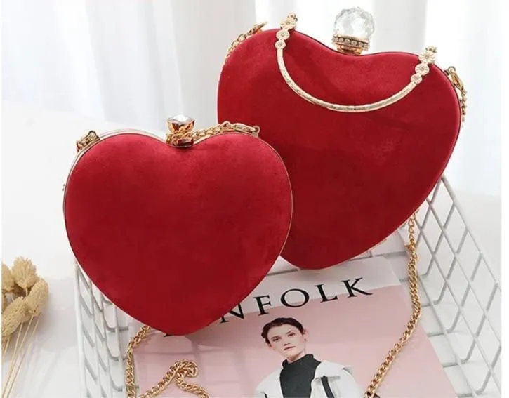 Heart-Shaped Diamonds Crystal Clutch