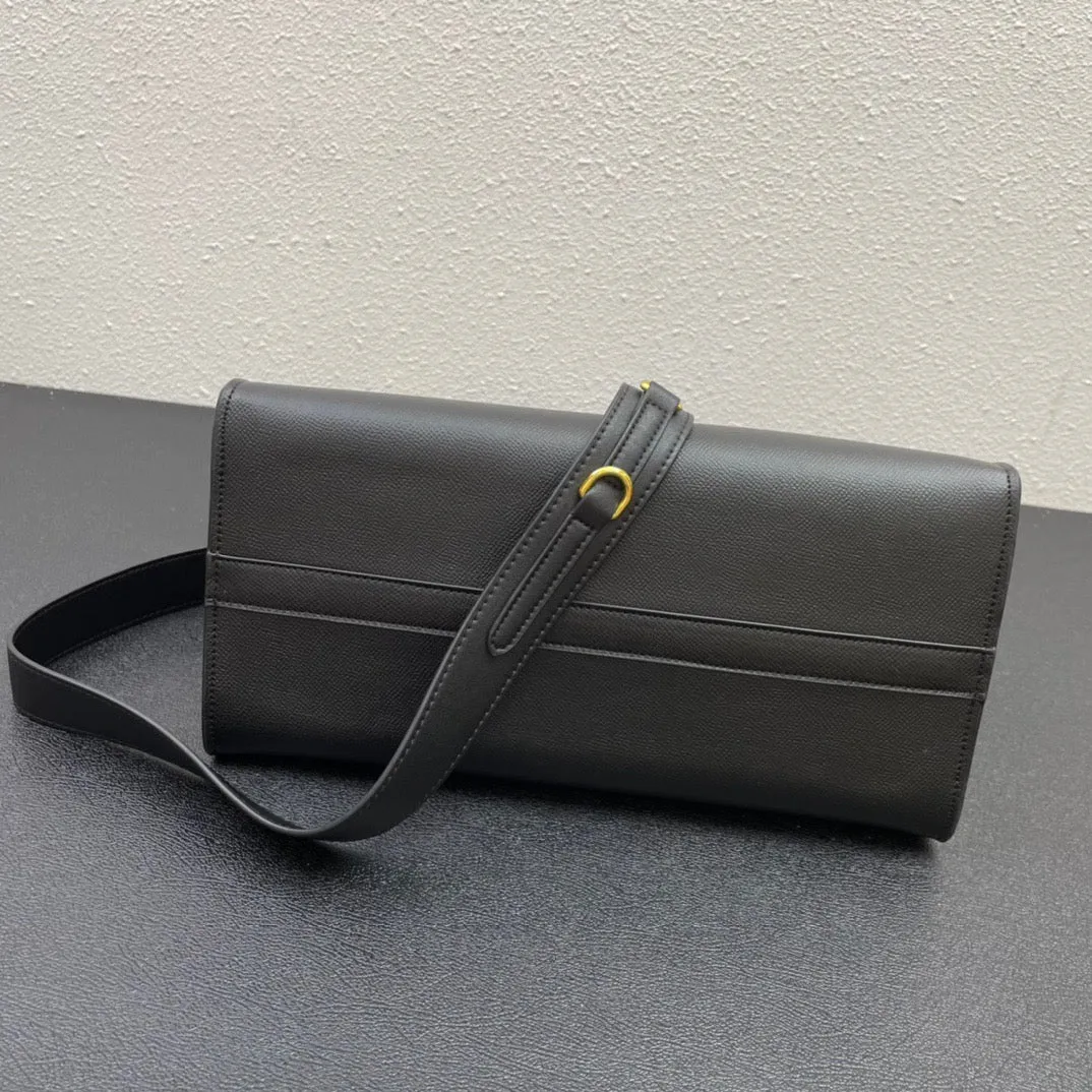 PD255 Prada Monochrome Saffiano Bag / 13x9.5x5.9inch