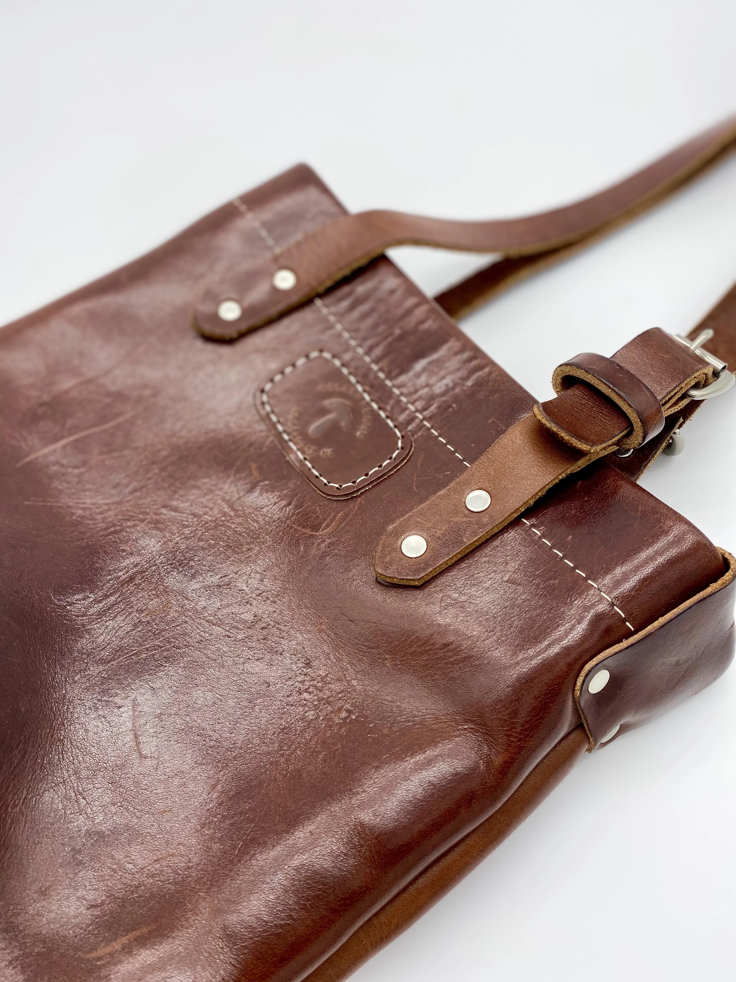 Seasoned No. 419 - Standard Tote in Havana Brown