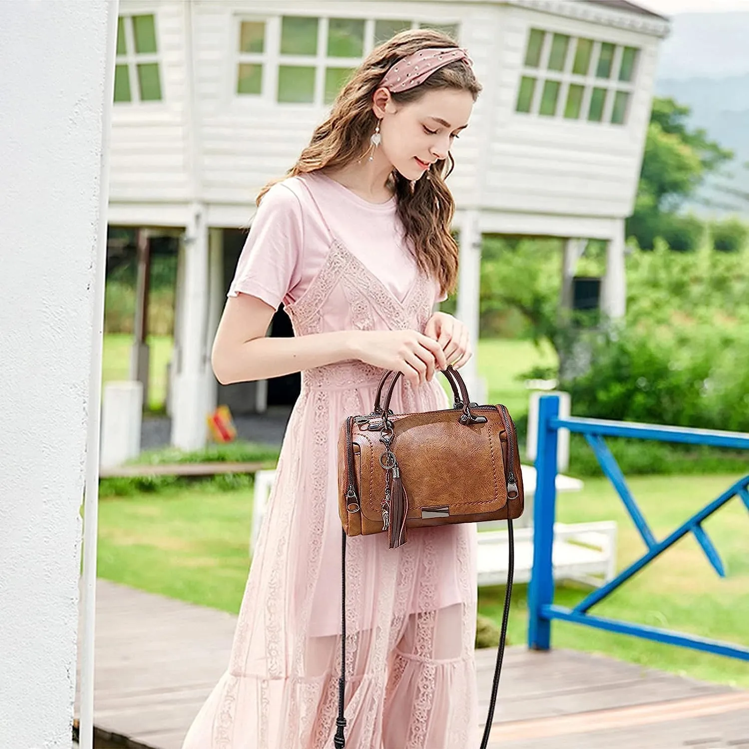 Stylish designer handbag Soft PU leather water-proof women cross-body Bag