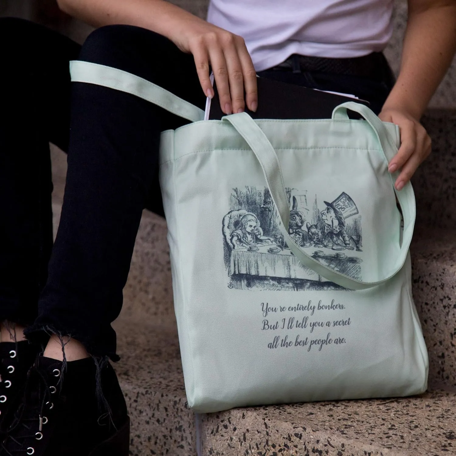 Well Read Book Themed Tote Bag for Book Lovers - Ideal Literary Gifts for Readers & Bookworms - Versatile Shoulder Bag